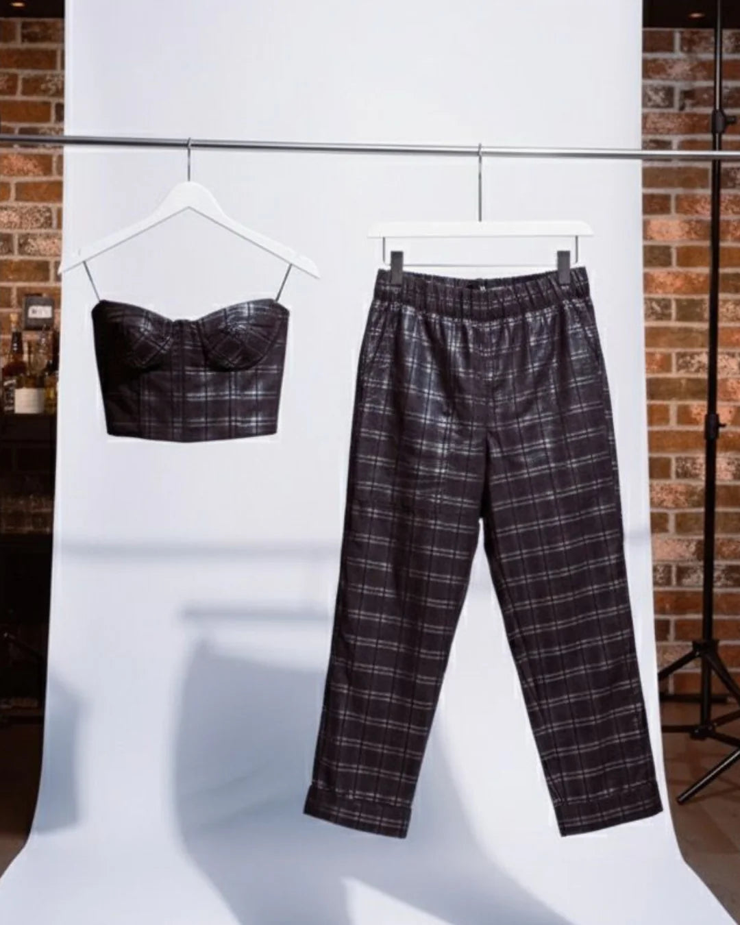 Pantalón cuadros negro