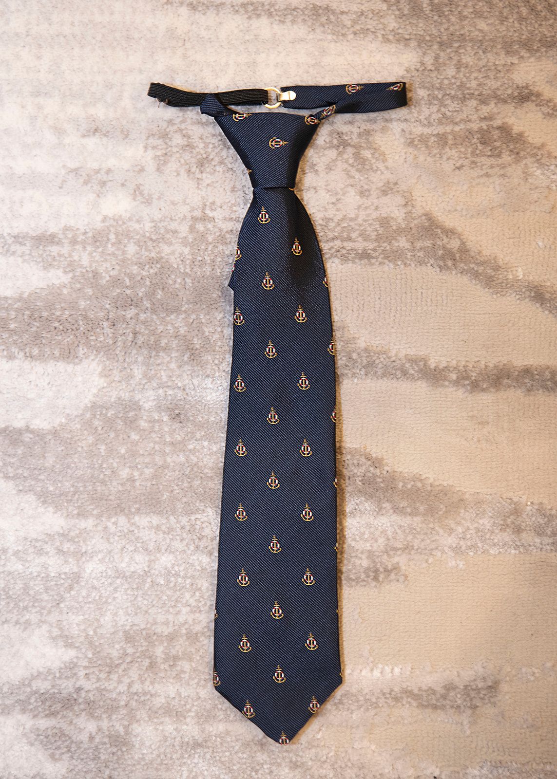 Corbata azul estampado barco