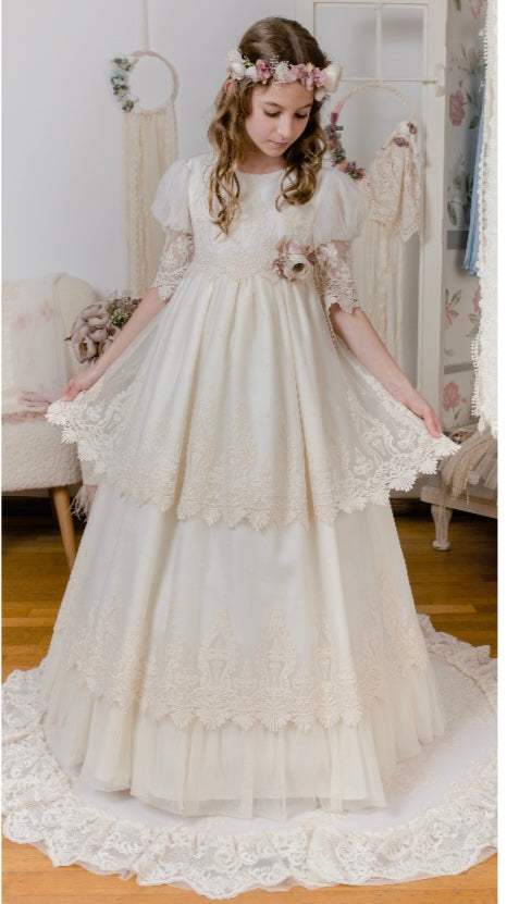 Vestido de tul bordado doble falda