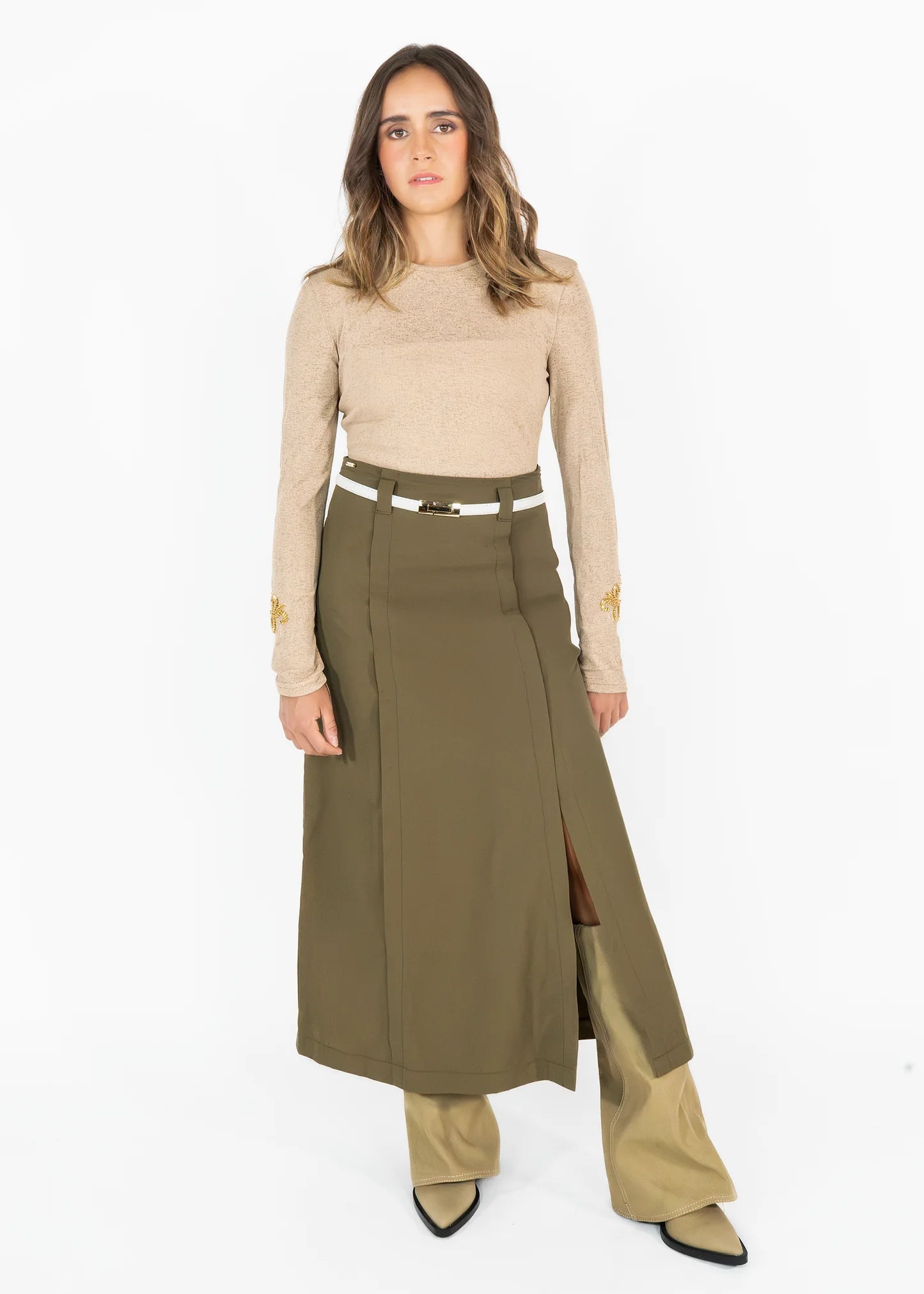 Suéter con aplicación beige