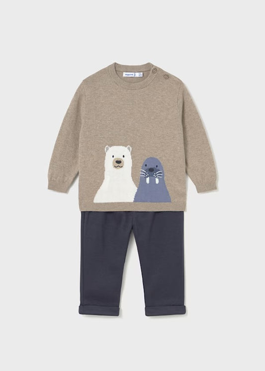 Pantalón y jersey 2515