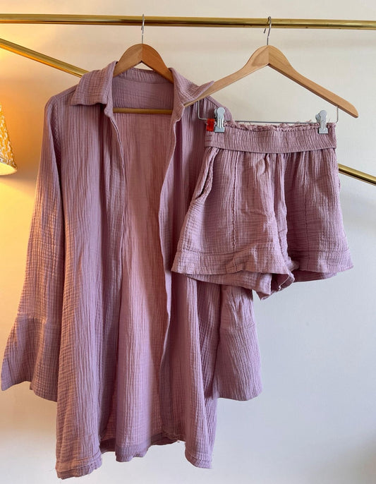 Short lavanda algodón