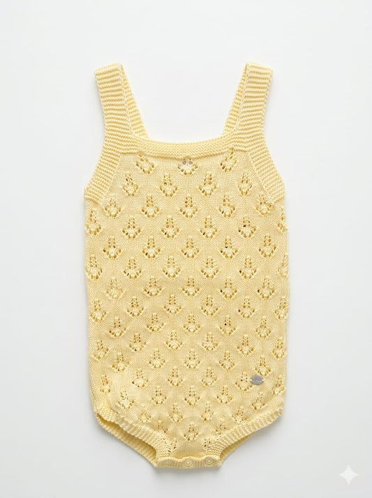 Pelele de punto tirantes